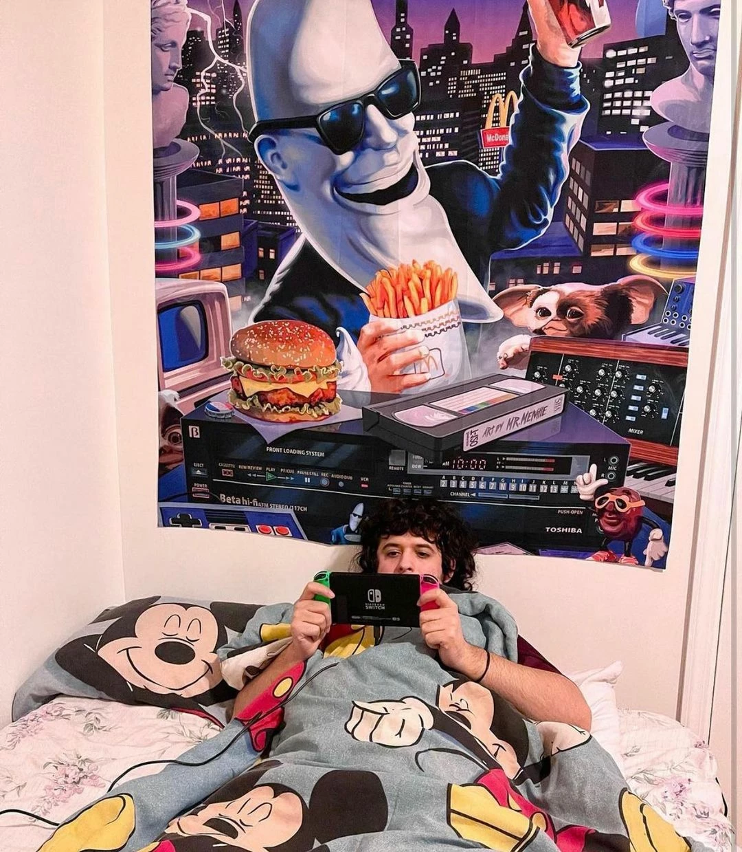 T6 Mac Tonight Tapestry 3 T6 Mac Tonight Tapestry - Image 3