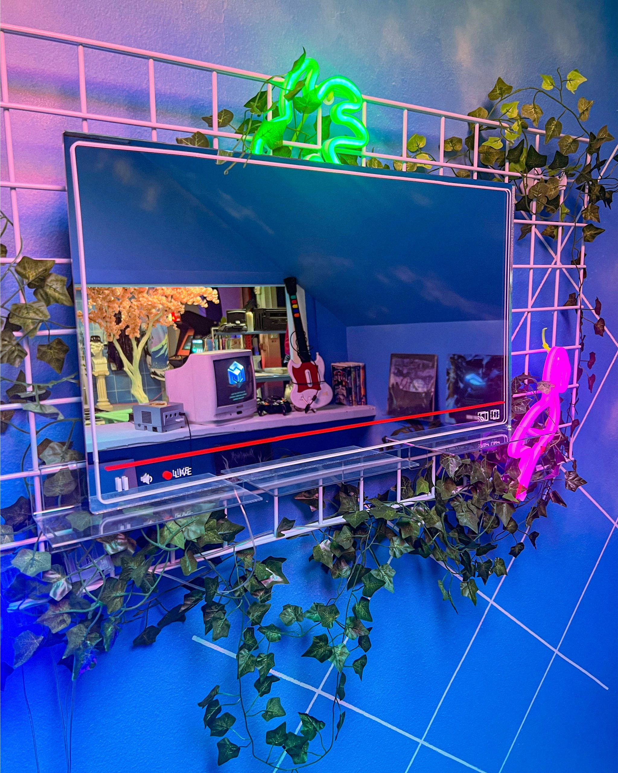 VAPOR95 Going Live Mirror 1 VAPOR95 Going Live Mirror